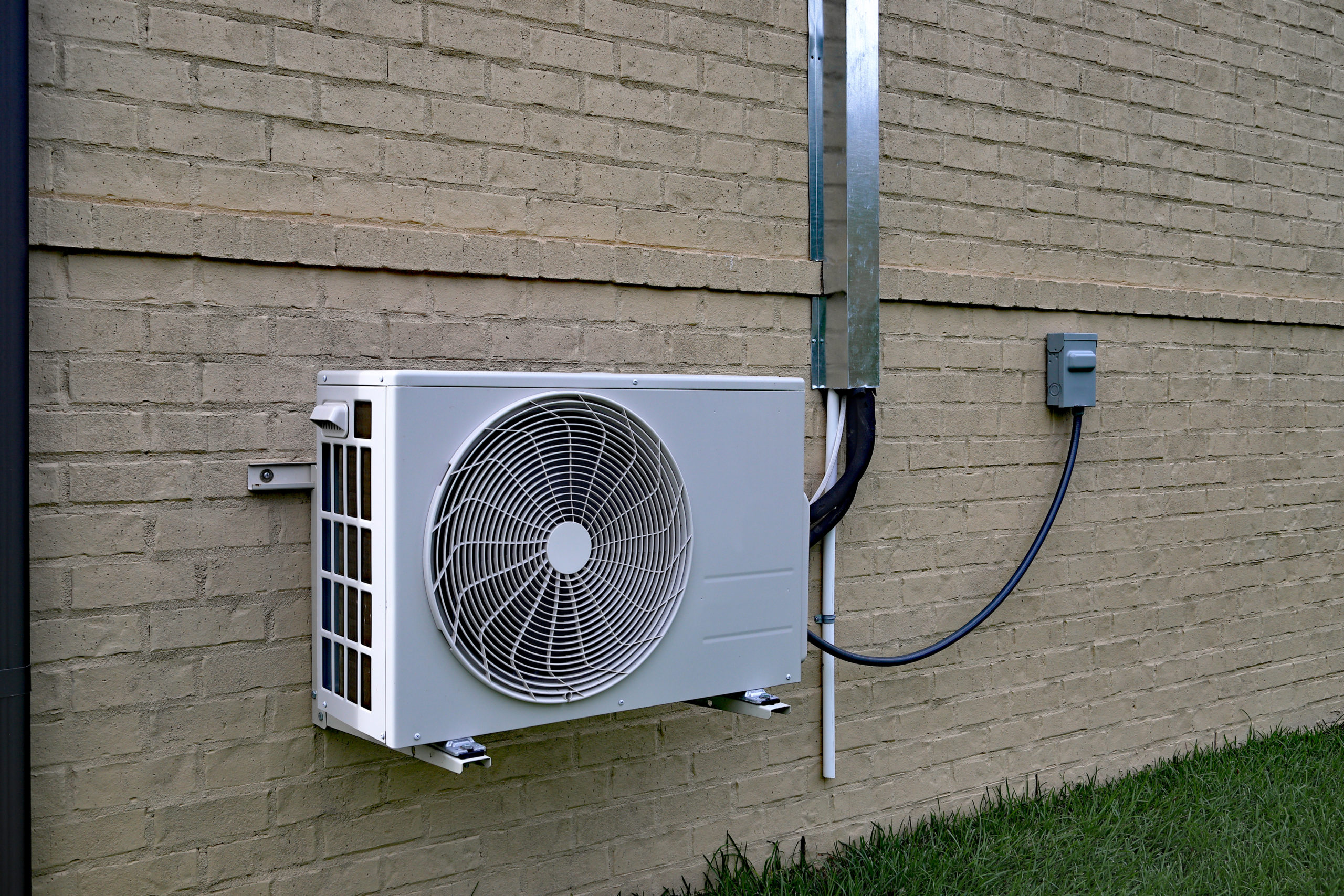 How Does a Ductless Mini Split System Work?
