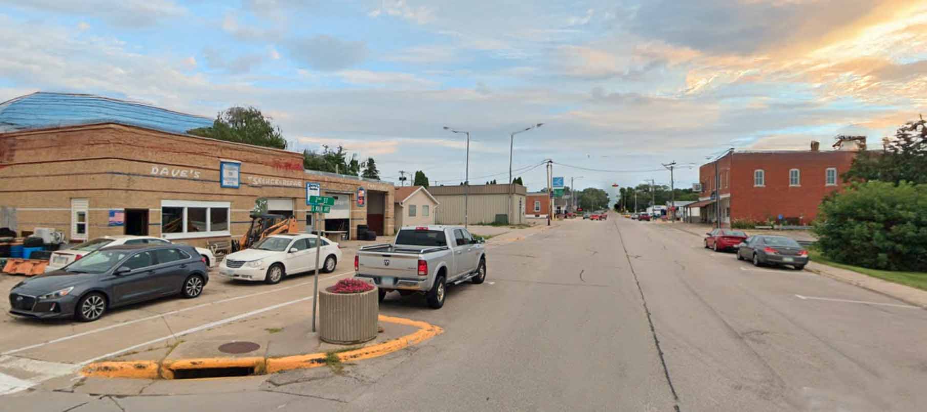 downtown Alburnett IA